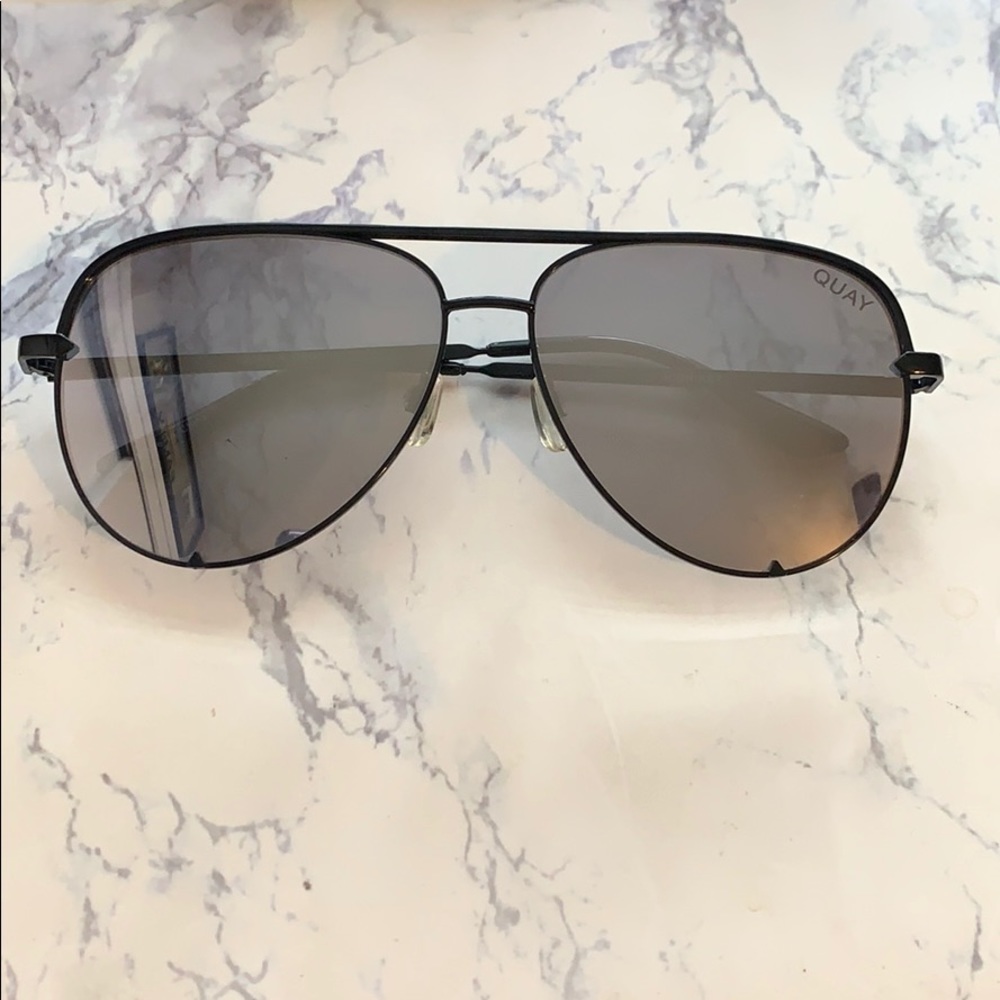 Quay aviator sun glasses
